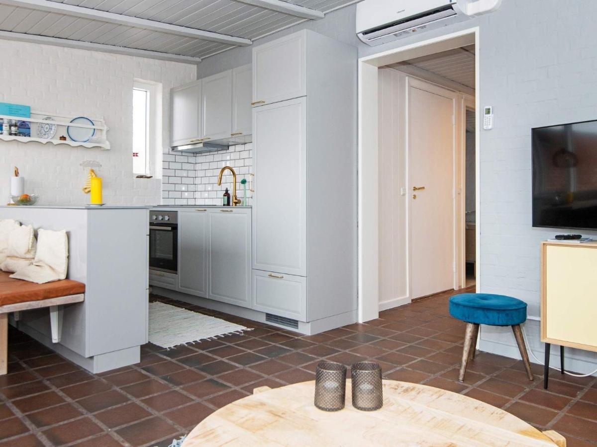 5 Person Holiday Home In Henne Henne Strand Zewnętrze zdjęcie