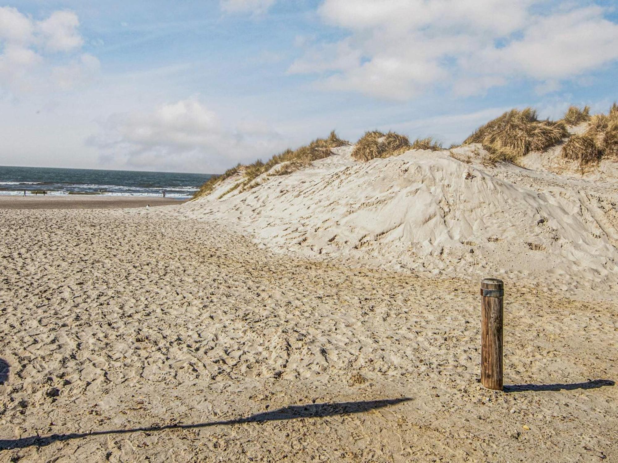 5 Person Holiday Home In Henne Henne Strand Zewnętrze zdjęcie